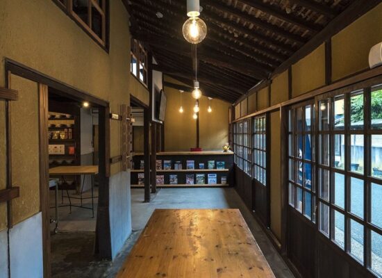三豊市 古民家住宅をリノベーション UDON HOUSE うどんハウス