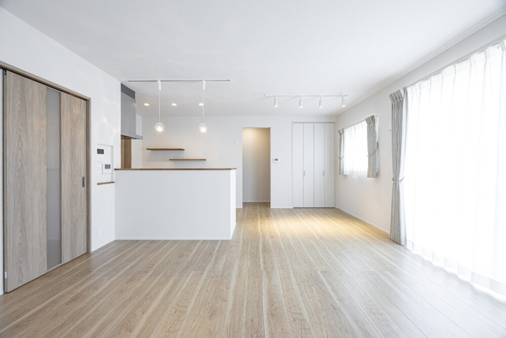 三豊市　F様　お日さまと仲良く暮らす贅沢。陽だまりの暖かさに包まれて、地球にも家計にも優しい平屋